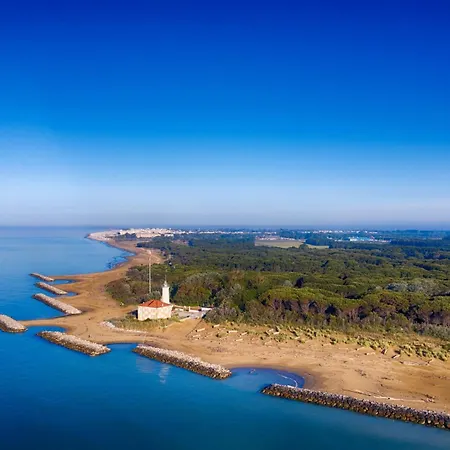 Great Flat In A Quiet Area Daire